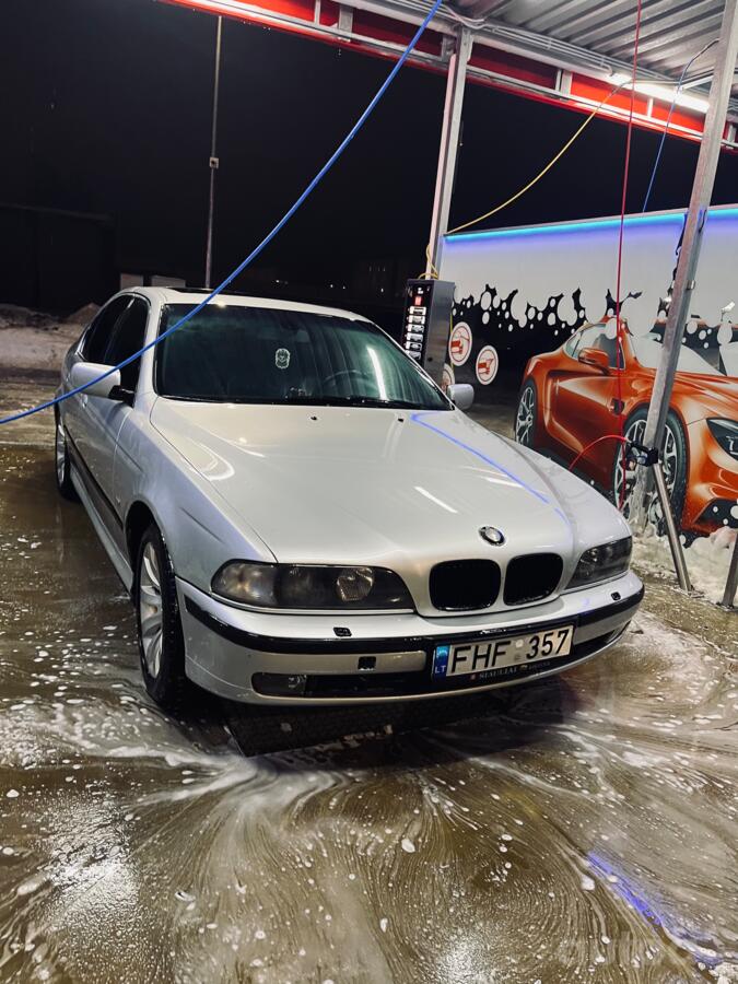 BMW 5 Series E39 Sedan 4-doors