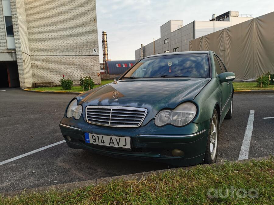 Mercedes-Benz C-Class W203/S203/CL203 Sedan