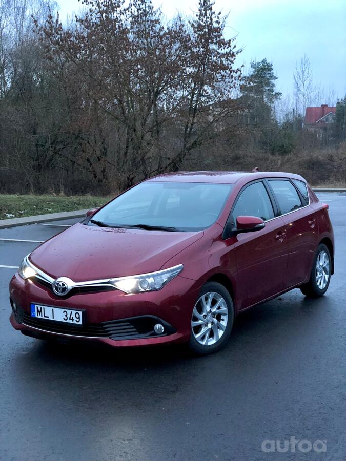 Toyota Auris 2 generation [restyling]