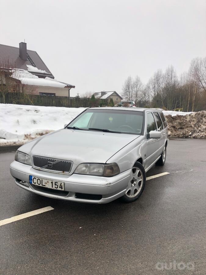 Volvo V70 1 generation wagon