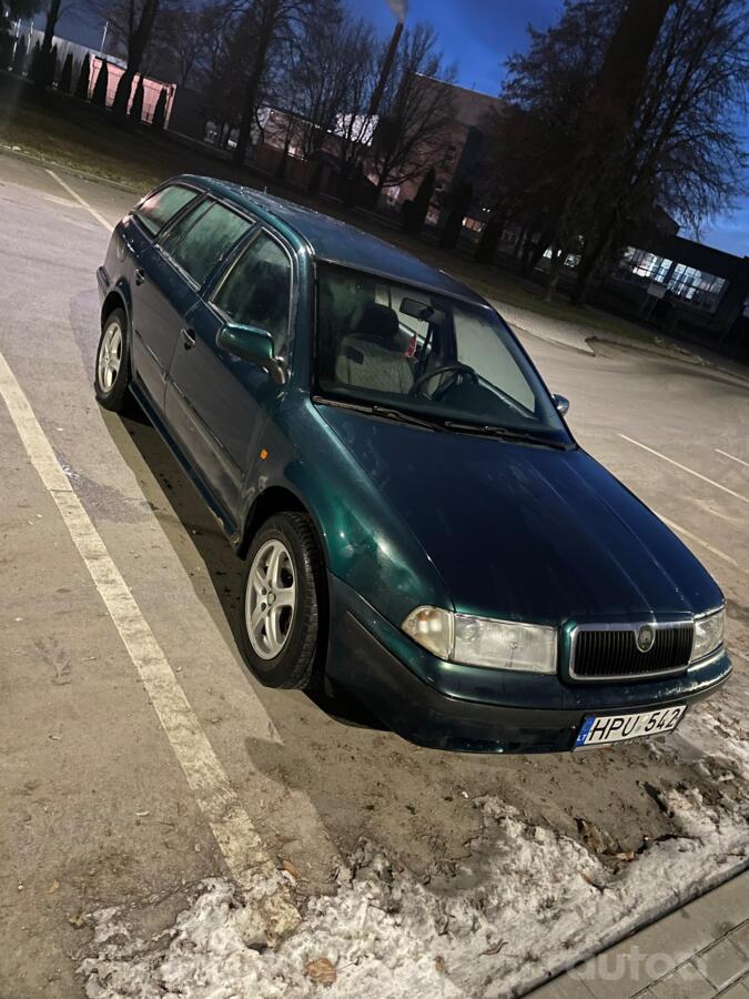 Skoda Octavia 1 generation Combi wagon 5-doors