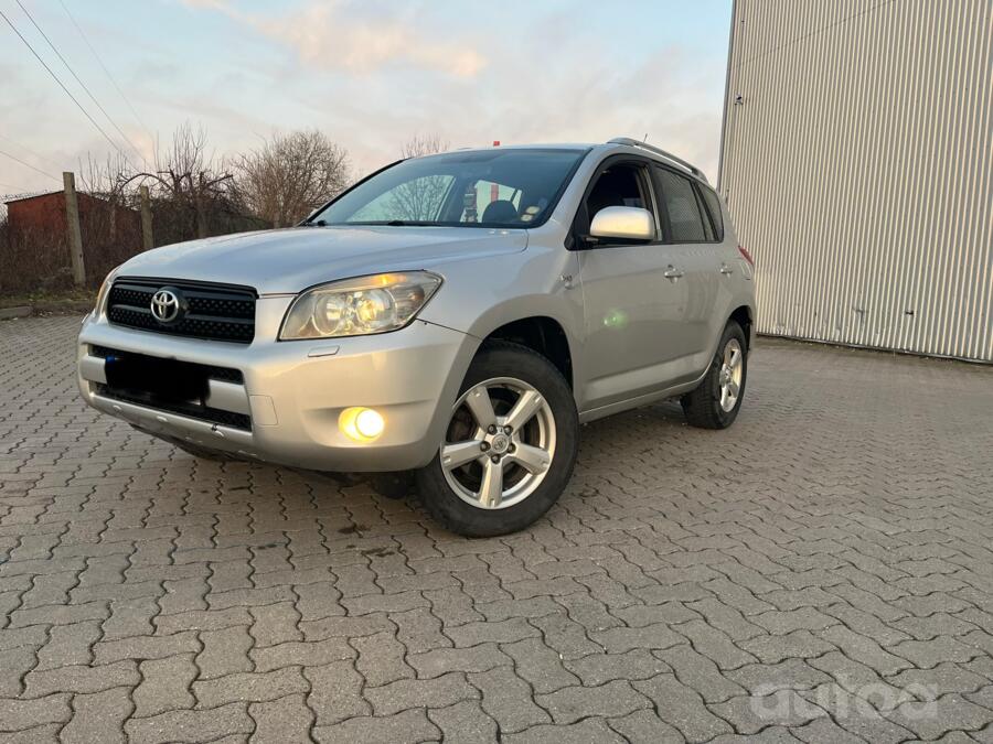 Toyota RAV4 3 generation Crossover