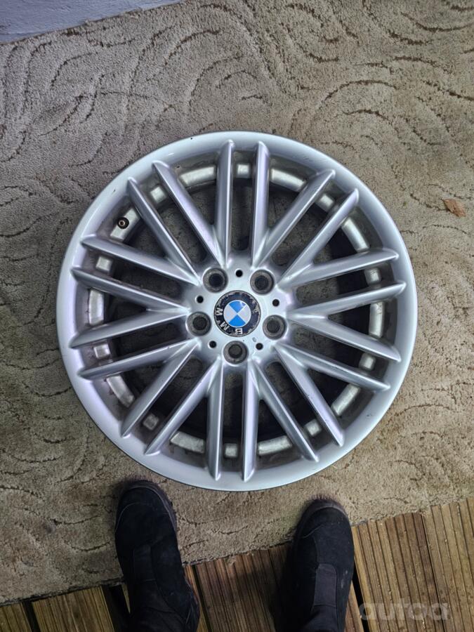 BMW, stop lekki