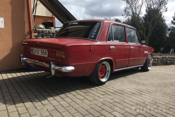 VAZ (Lada) 2101 1 generation Sedan