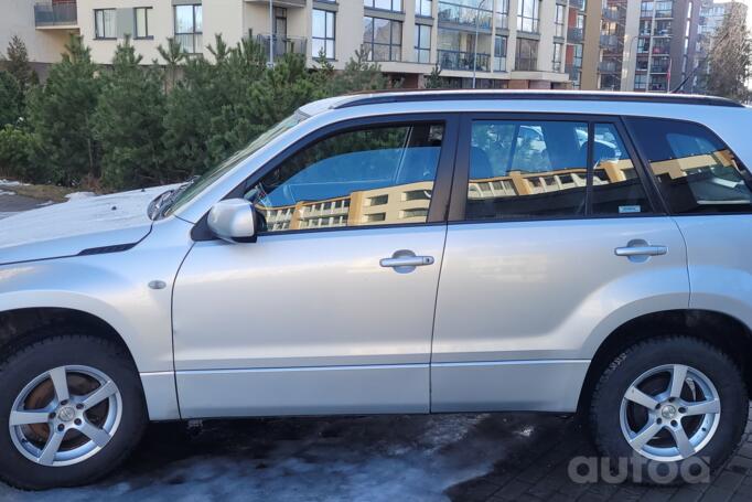 Suzuki Grand Vitara 2 generation Crossover 5-doors