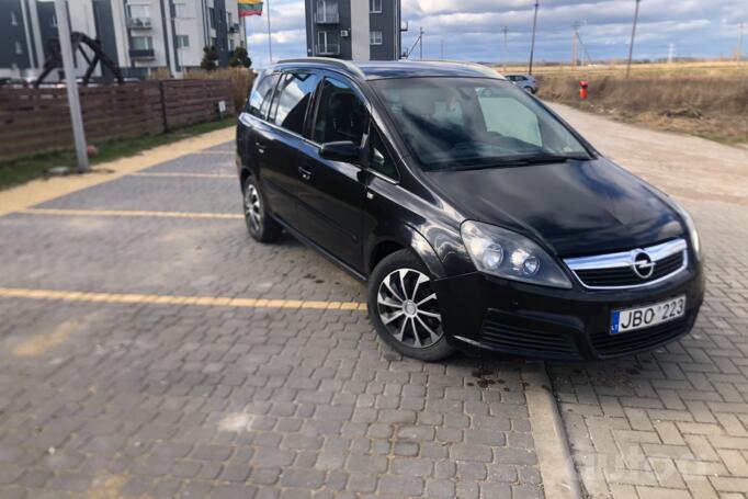 Opel Zafira B Minivan 5-doors
