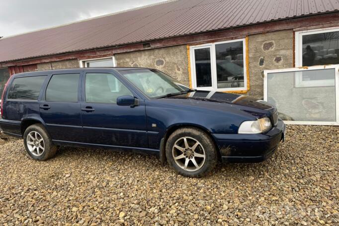 Volvo V70 1 generation wagon