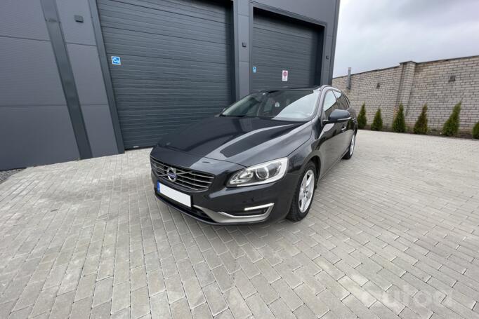 Volvo V60 1 generation [restyling] wagon 5-doors