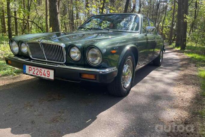 Jaguar XJ I (Series 3) Sedan