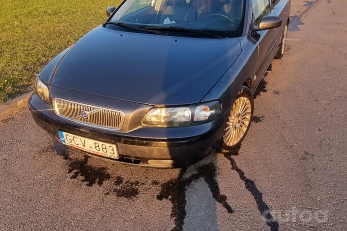 Volvo V70 2 generation wagon