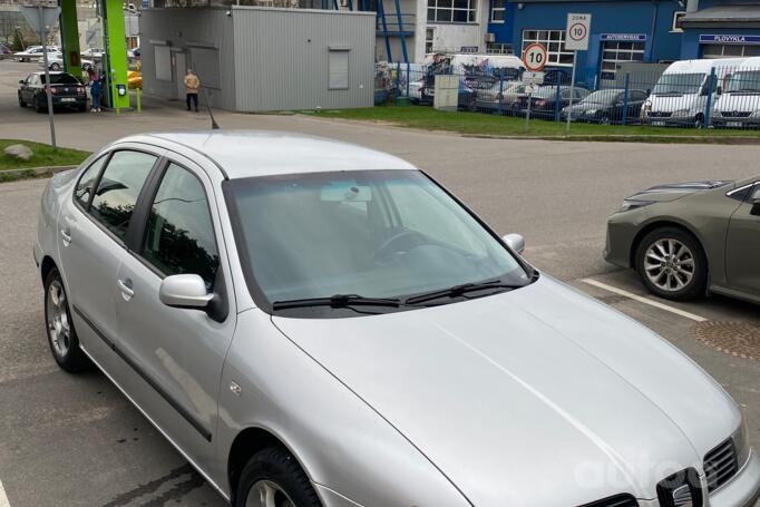 SEAT Toledo 2 generation Sedan