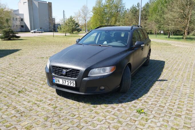 Volvo V70 3 generation wagon