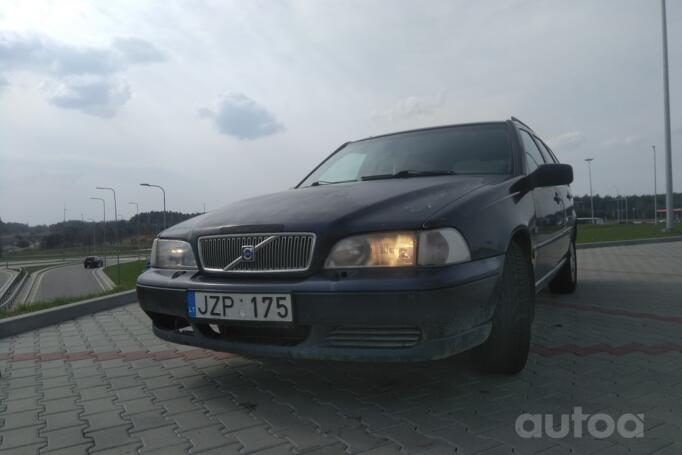 Volvo V70 1 generation wagon