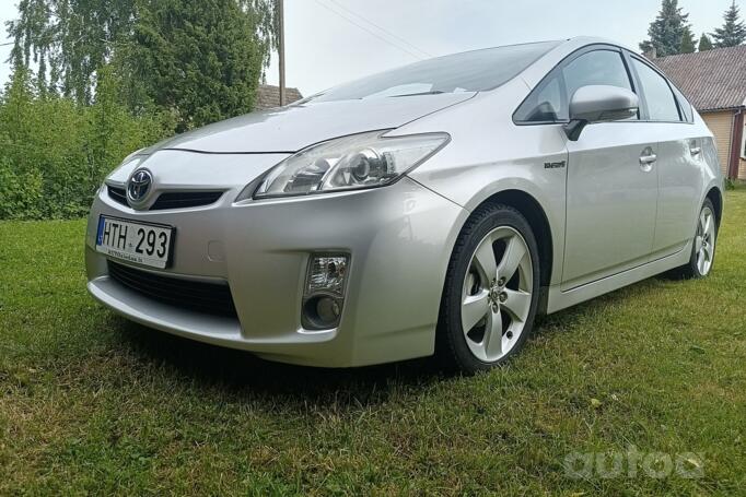 Toyota Prius 3 generation Hatchback 5-doors