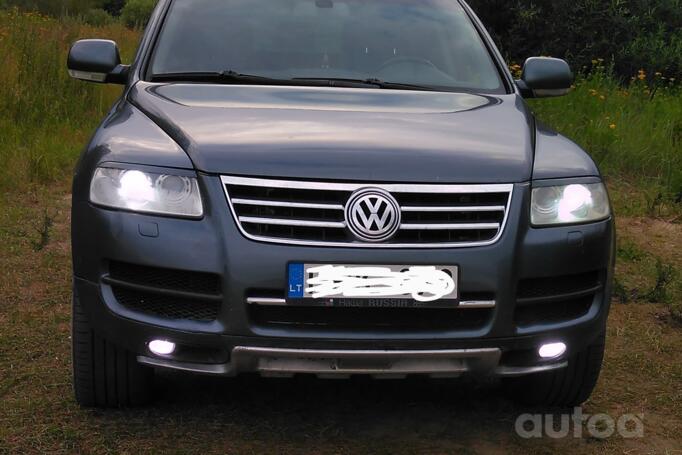 Volkswagen Touareg 1 generation Crossover