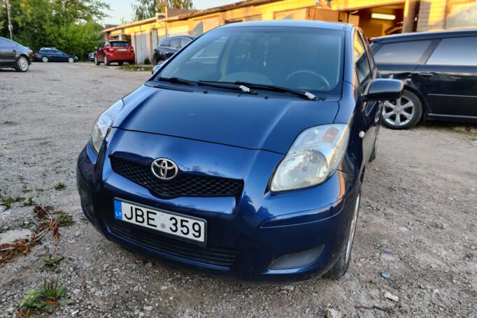 Toyota Yaris 2 generation [restyling]