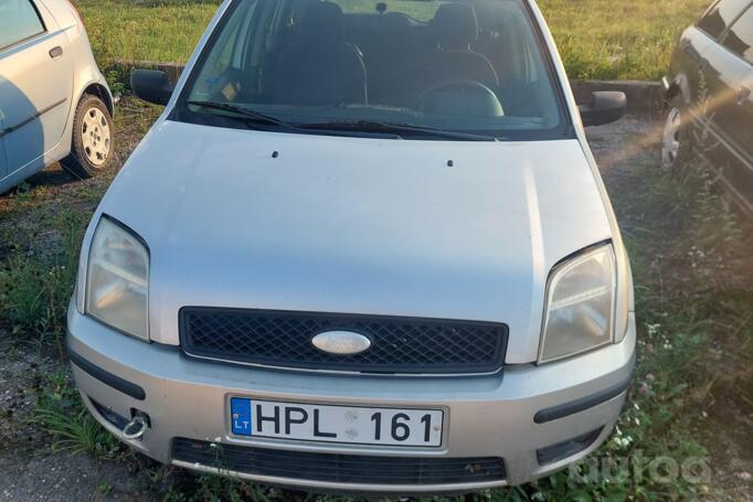 Ford Fusion 1 generation Hatchback