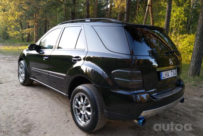 Mercedes-Benz M-Class W164 Crossover 5-doors