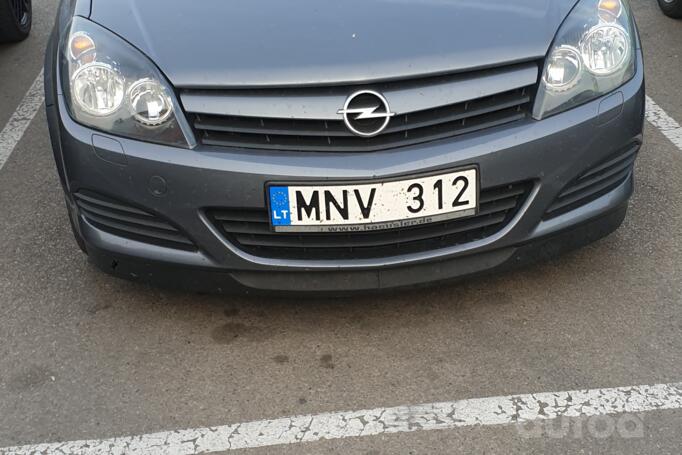 Opel Astra H Hatchback