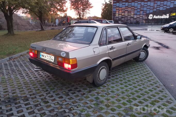 Audi 80 B2 Sedan