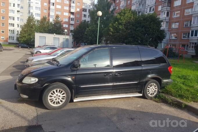 Chrysler Voyager 4 generation [restyling] Minivan Grand