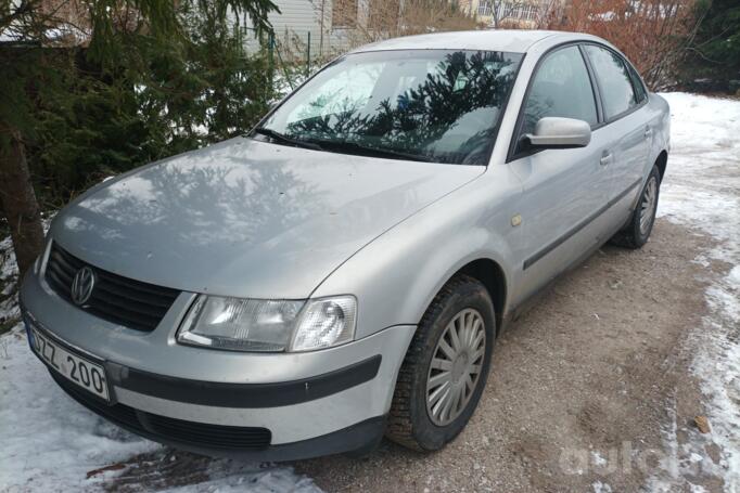 Volkswagen Passat B5 Sedan 4-doors