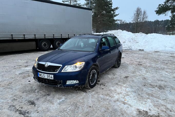 Skoda Octavia 2 generation [restyling] Combi wagon 5-doors