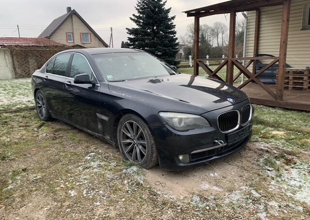 BMW 7 Series F01/F02 Sedan