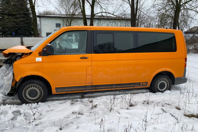 Volkswagen Transporter T5 Minivan 4-doors