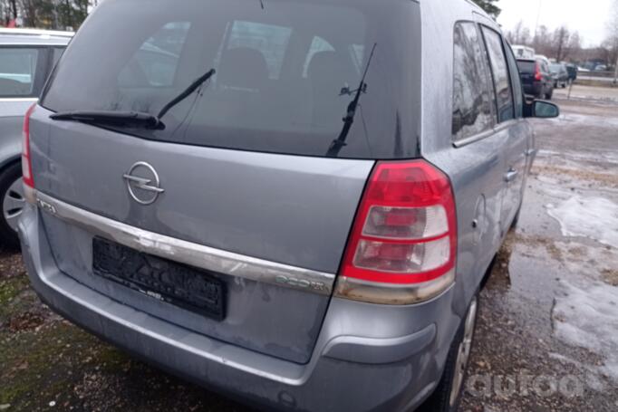 Opel Zafira B Minivan 5-doors