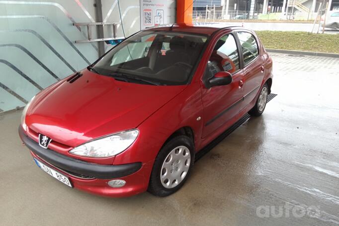 Peugeot 206 1 generation [restyling] Hatchback 5-doors