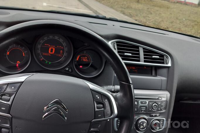 Citroen C4 2 generation Hatchback