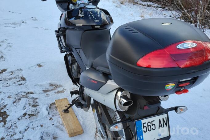 Aprilia Caponord