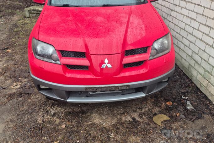Mitsubishi Outlander 1 generation Crossover