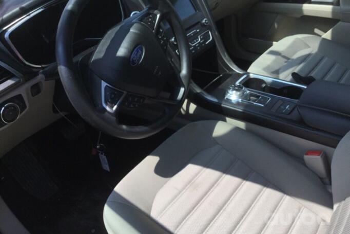 Ford Fusion (North America) 2 generation [restyling] Sedan