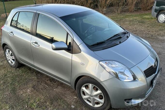 Toyota Yaris 2 generation