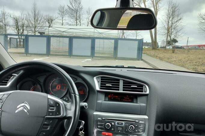 Citroen C4 2 generation Hatchback