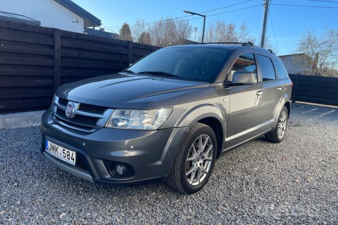 Fiat Freemont 345 Crossover