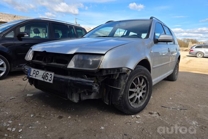 Volkswagen Bora 1 generation Variant wagon
