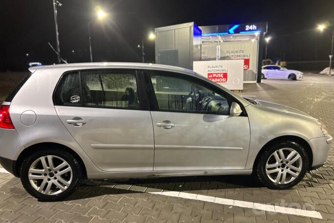 Volkswagen Golf 5 generation Hatchback 5-doors