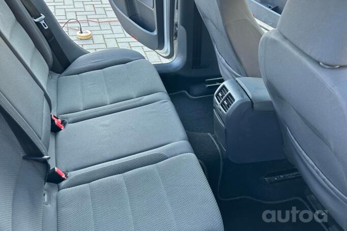 Volkswagen Golf 5 generation Hatchback 5-doors