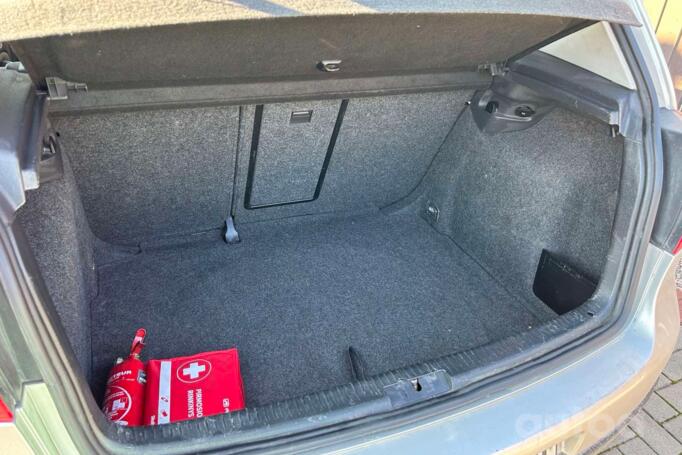 Volkswagen Golf 5 generation Hatchback 5-doors