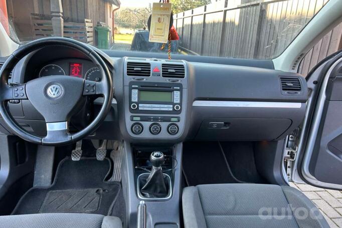 Volkswagen Golf 5 generation Hatchback 5-doors