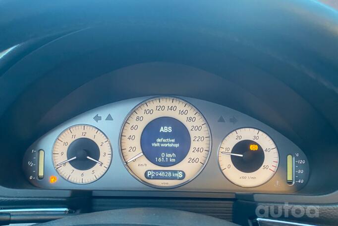 Mercedes-Benz E-Class W211/S211 wagon 5-doors