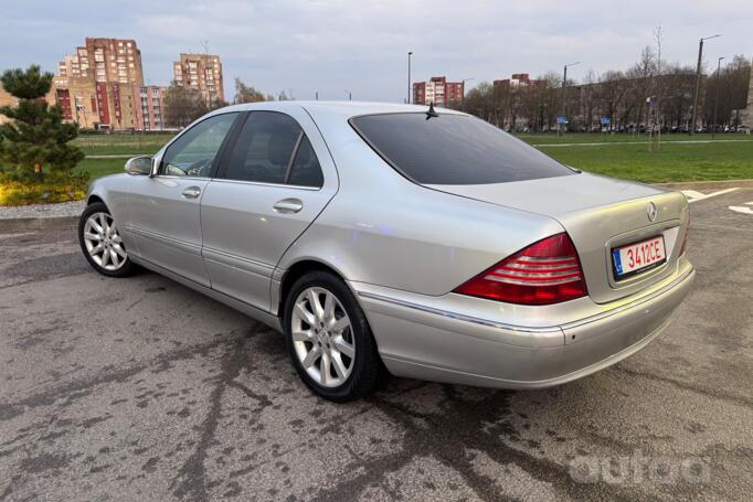 Mercedes-Benz S-Class W220 [restyling] Sedan 4-doors