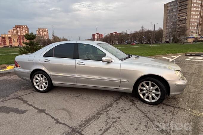 Mercedes-Benz S-Class W220 [restyling] Sedan 4-doors