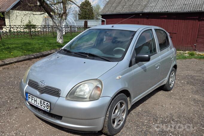 Toyota Yaris 1 generation