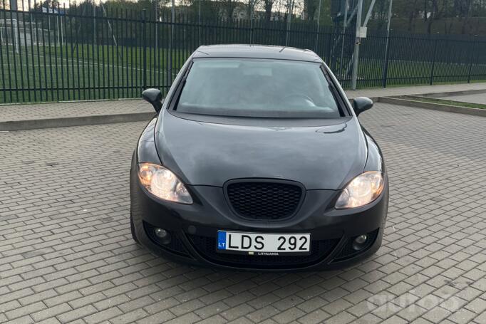 SEAT Leon 2 generation Hatchback 5-doors