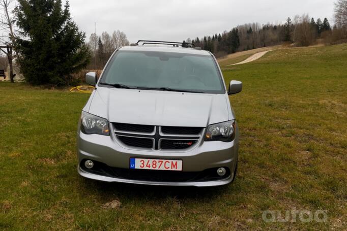 Dodge Caravan 5 generation [restyling] Grand minivan