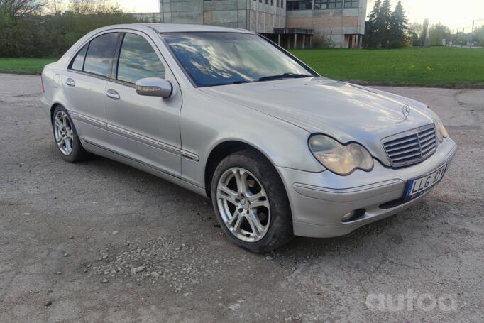 Mercedes-Benz C-Class W203/S203/CL203 Sedan